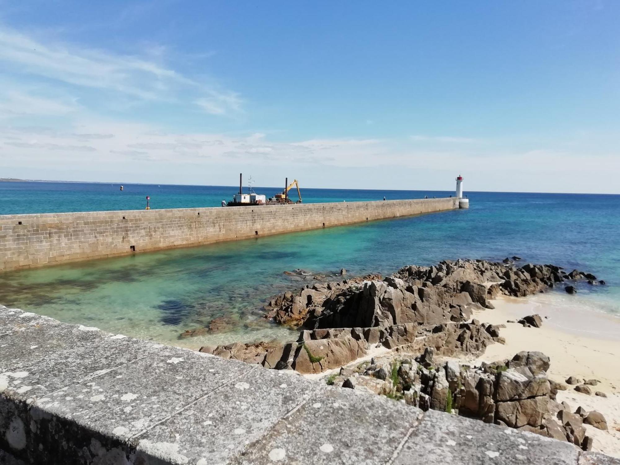 Chateau De Locqueran Pierres Et Filets Bleus Audierne Exterior foto